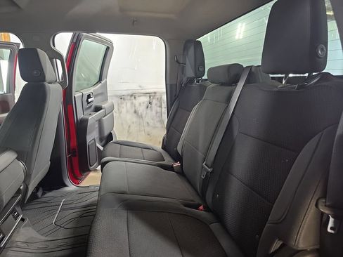 Used 2019 Chevrolet Silverado 1500 Custom w/ Custom Value Package AWD/4WD image 13
