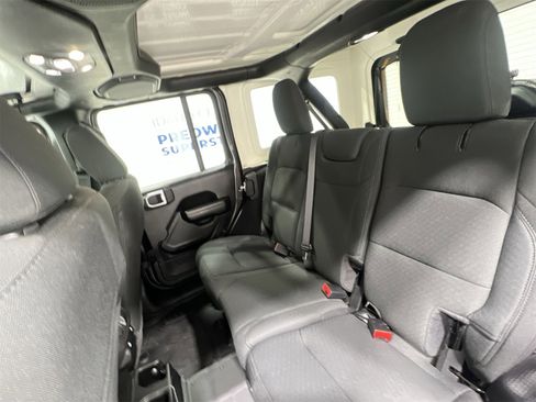Used 2021 Jeep Wrangler Unlimited Sport image 21
