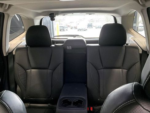 Used 2022 Subaru Forester Limited image 16