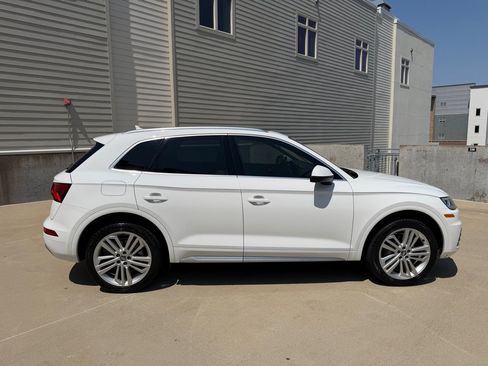 Used 2018 Audi Q5 2.0T Premium Plus AWD/4WD image 2