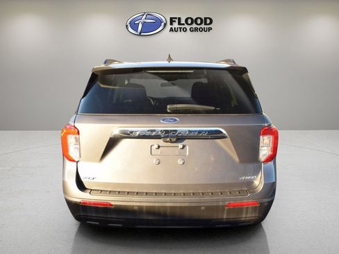 Certified 2023 Ford Explorer XLT image 4