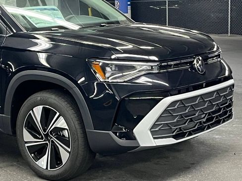 New 2026 Volkswagen Taos SE AWD/4WD image 36