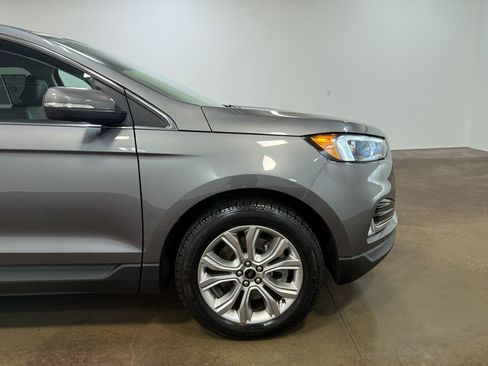 Used 2024 Ford Edge Titanium image 31