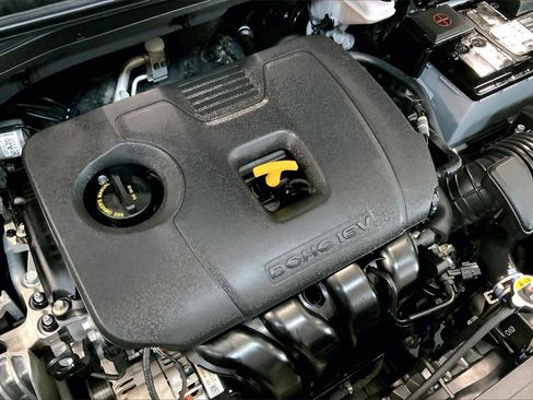 Used 2019 Hyundai Elantra SE image 31