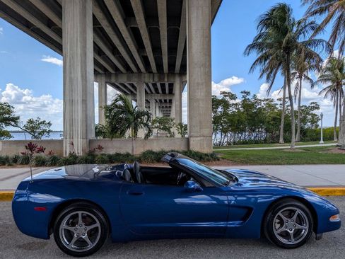 Used 2002 Chevrolet Corvette Convertible image 5