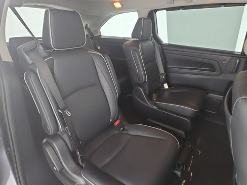 Used 2025 Honda Odyssey Elite image 18