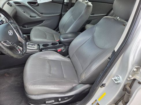 Used 2013 Hyundai Elantra Limited w/ Technology Pkg FWD image 9