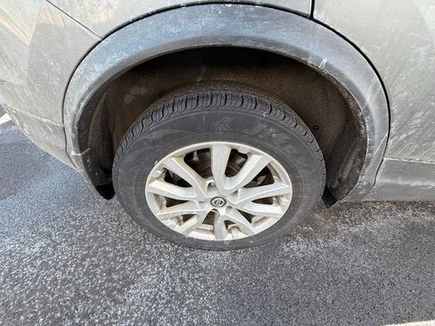 Used 2020 Nissan Rogue Sport SV w/ Technology Package image 9