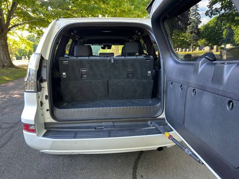 Used 2020 Lexus GX 460 Premium w/ Premium Package AWD/4WD image 20
