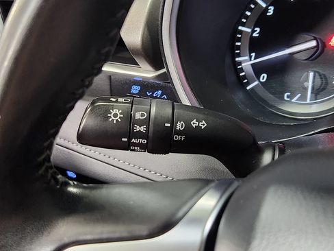 Used 2021 Toyota Highlander XLE FWD image 50