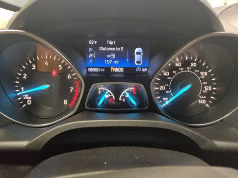 Used 2019 Ford Escape SE FWD image 23