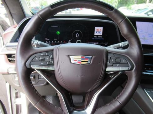 Certified 2023 Cadillac Escalade Sport Platinum AWD/4WD image 26