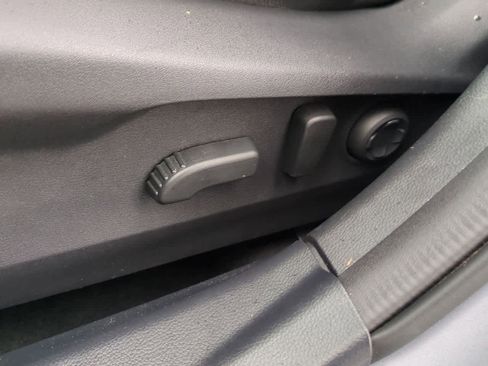 Used 2023 Subaru Outback Touring image 16