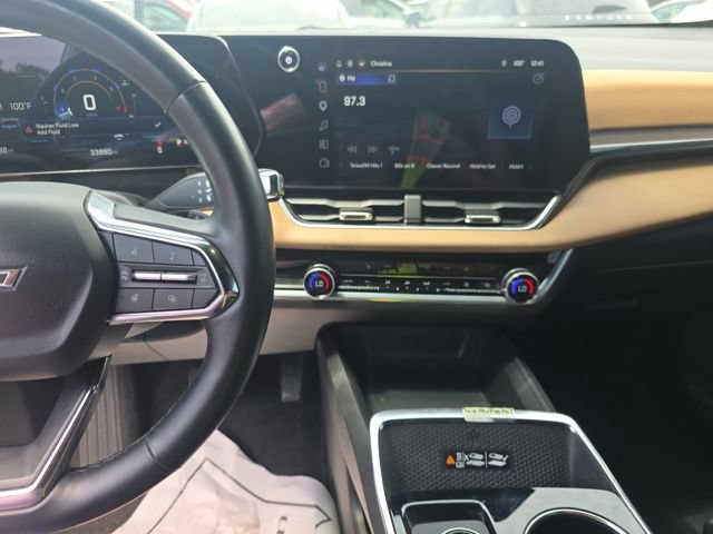 Used 2025 Chevrolet Equinox ACTIV FWD image 12