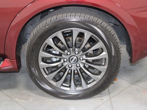 Used 2024 Nissan Armada Platinum w/ Captain's Chairs Package image 18