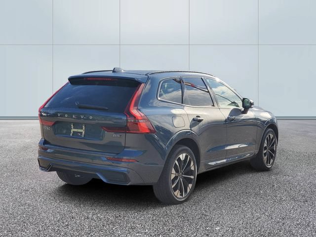 Certified 2026 Volvo XC60 B5 Plus AWD/4WD image 4