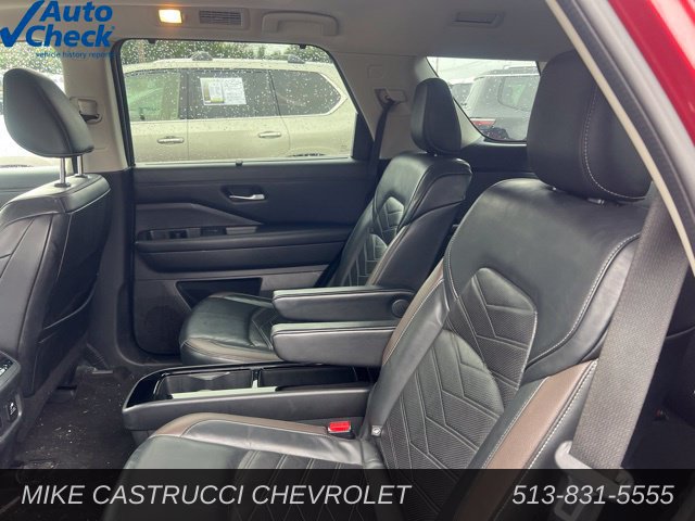 Used 2022 Nissan Pathfinder Platinum w/ Cargo Package AWD/4WD image 11
