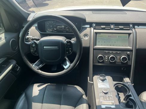 Used 2020 Land Rover Discovery Landmark AWD/4WD image 27