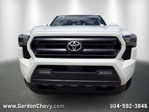 Used 2024 Toyota Tacoma SR5 RWD image 9