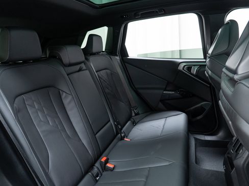 New 2026 BMW X3 xDrive30 w/ Premium Package image 24