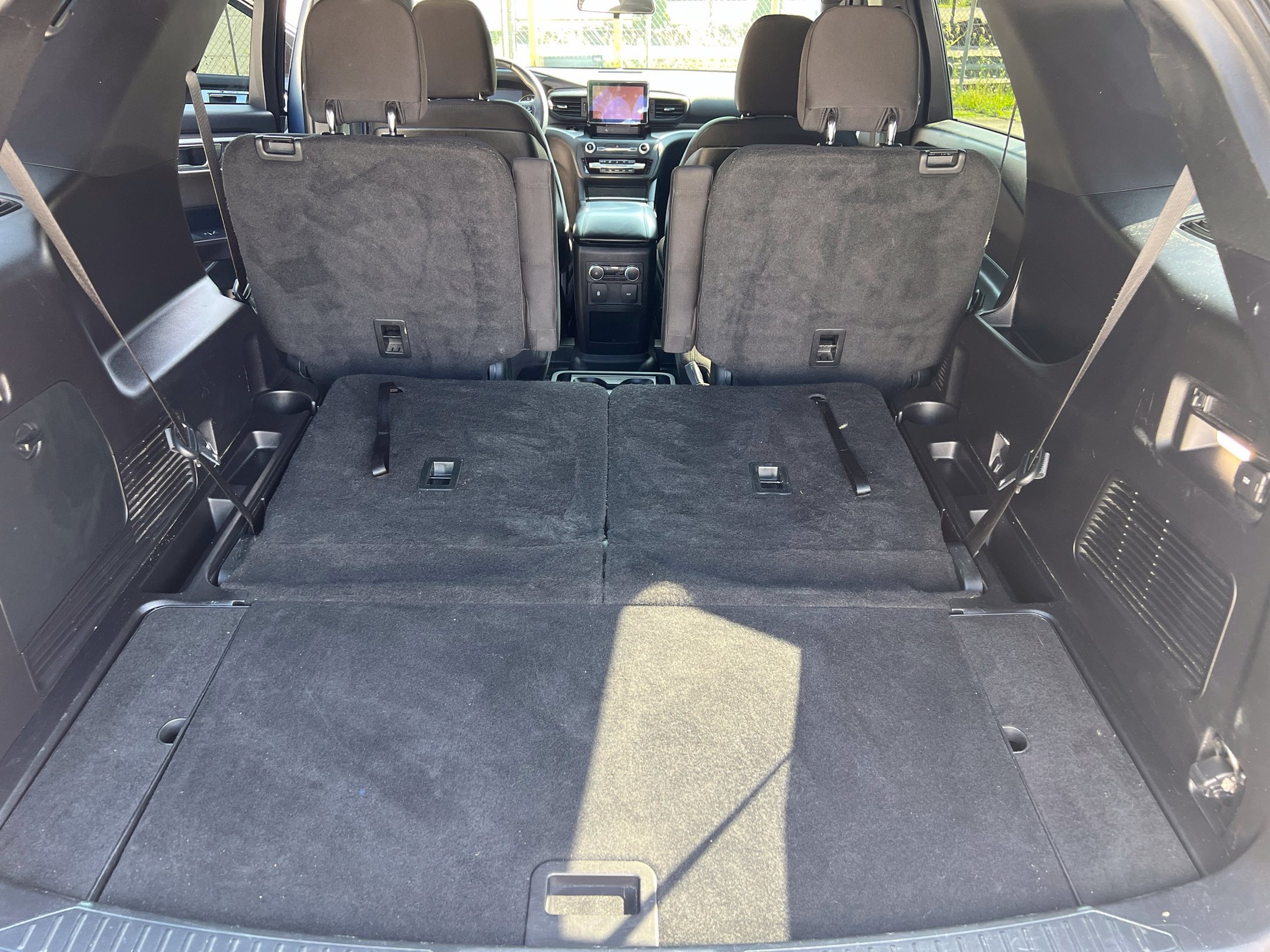 Used 2020 Ford Explorer XLT w/ Comfort Package AWD/4WD image 37