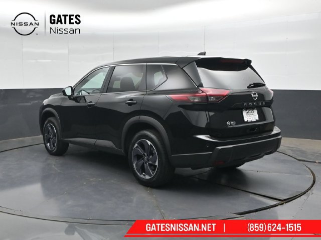 Used 2026 Nissan Rogue SV FWD image 8