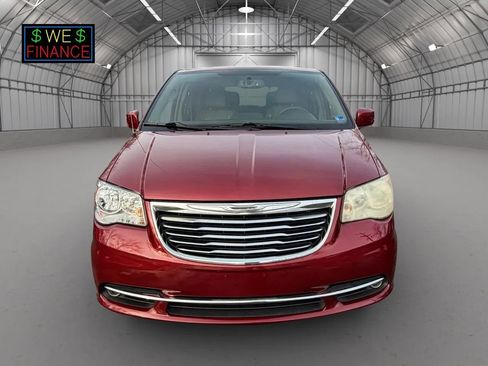 Used 2013 Chrysler Town & Country Touring w/ Trailer Tow Group image 23