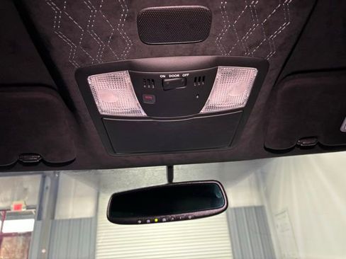 Used 2020 Nissan GT-R Premium image 35