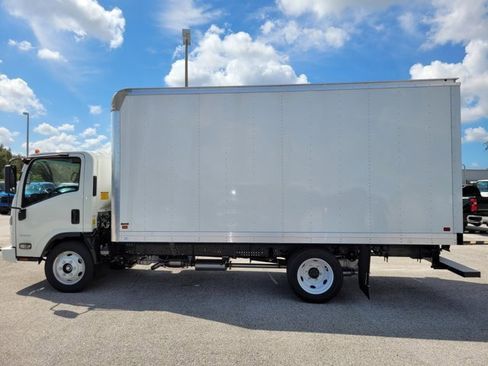 New 2024 Chevrolet Low Cab Forward image 5