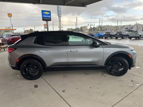 New 2026 Chevrolet Equinox EV RS image 5