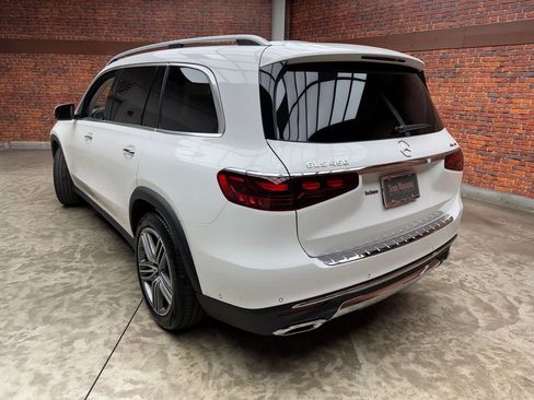 Used 2026 Mercedes-Benz GLS 450 4MATIC image 2