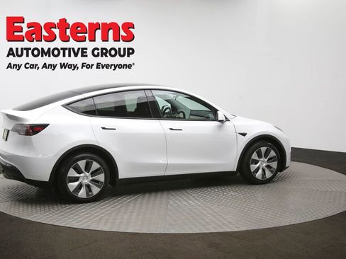 Used 2021 Tesla Model Y Long Range image 41