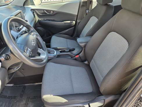 Used 2020 Hyundai Kona SE image 19