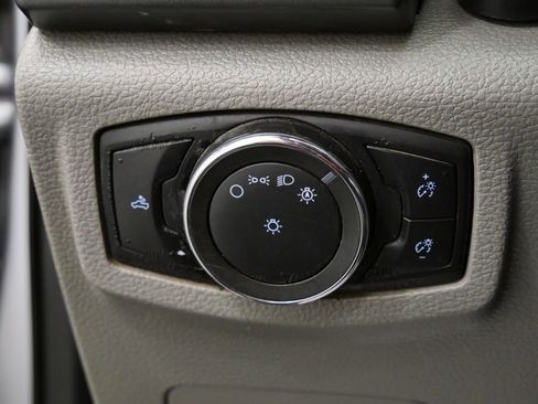 Used 2020 Ford F250 XLT image 30