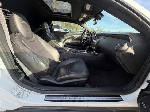 Used 2010 Chevrolet Camaro SS w/ LPO, Ground Effects Package image 20