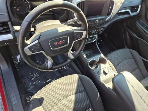 Used 2024 GMC Terrain SLE w/ Driver Convenience Package AWD/4WD image 11