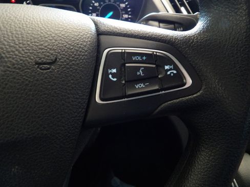 Used 2019 Ford Escape SE image 29