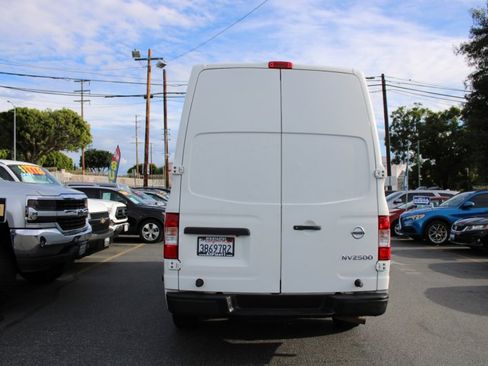 Used 2019 Nissan NV 2500 S image 5