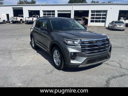 Used 2025 Ford Explorer Active w/ Active Comfort Package