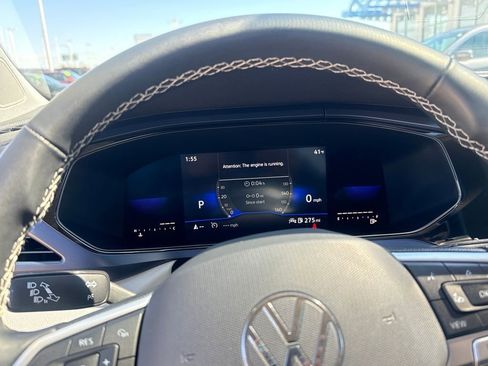 Used 2022 Volkswagen Taos SE image 15