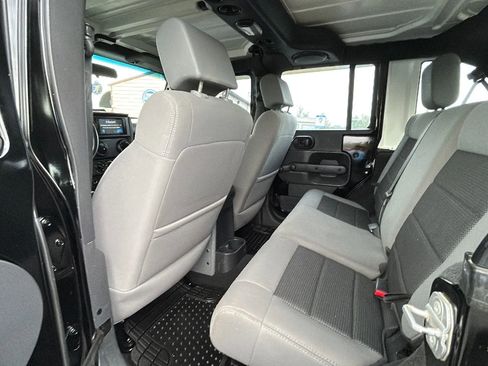 Used 2010 Jeep Wrangler Unlimited Sport w/ Trailer Tow Group image 34