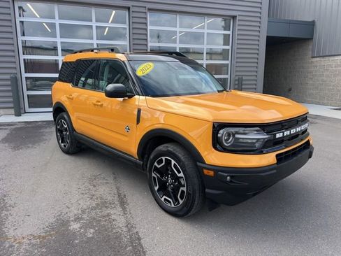 Used 2023 Ford Bronco Sport Outer Banks w/ Tech Package image 3