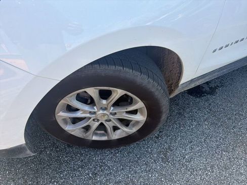 Used 2020 Chevrolet Equinox LT image 4