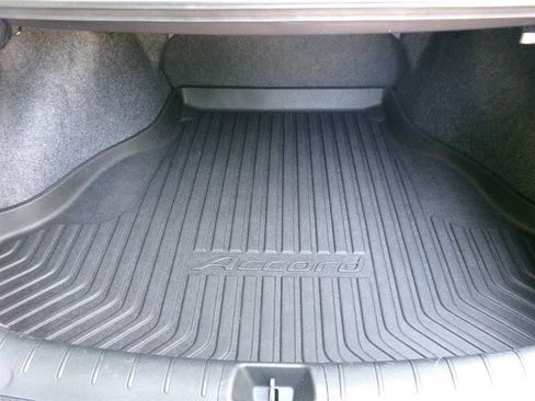 Used 2014 Honda Accord EX-L image 29