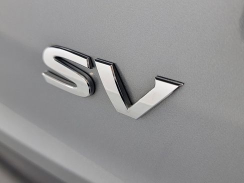 Used 2023 Nissan Rogue SV image 10