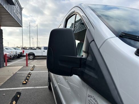 Used 2018 Ford Transit 250 130 Low Roof image 18