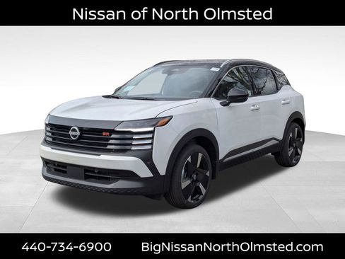 New 2026 Nissan Kicks SR w/ SR Premium Package AWD/4WD image 1