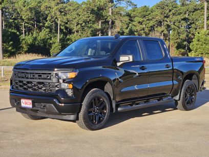 New 2026 Chevrolet Silverado 1500 Custom w/ Turbomax Blackout Package