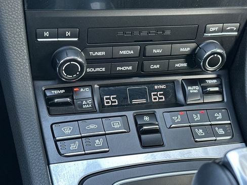 Used 2025 Porsche 718 Boxster S image 18