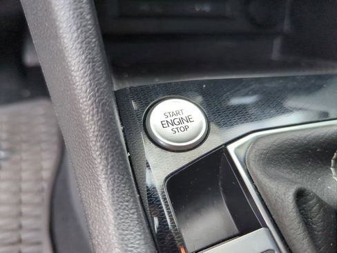 Used 2025 Volkswagen Taos S FWD image 39